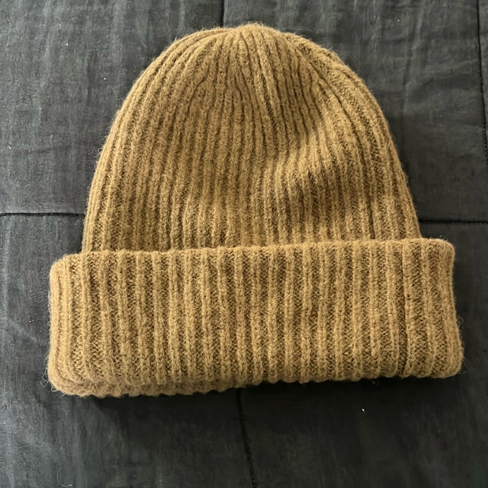 Mora Chunky Beanie